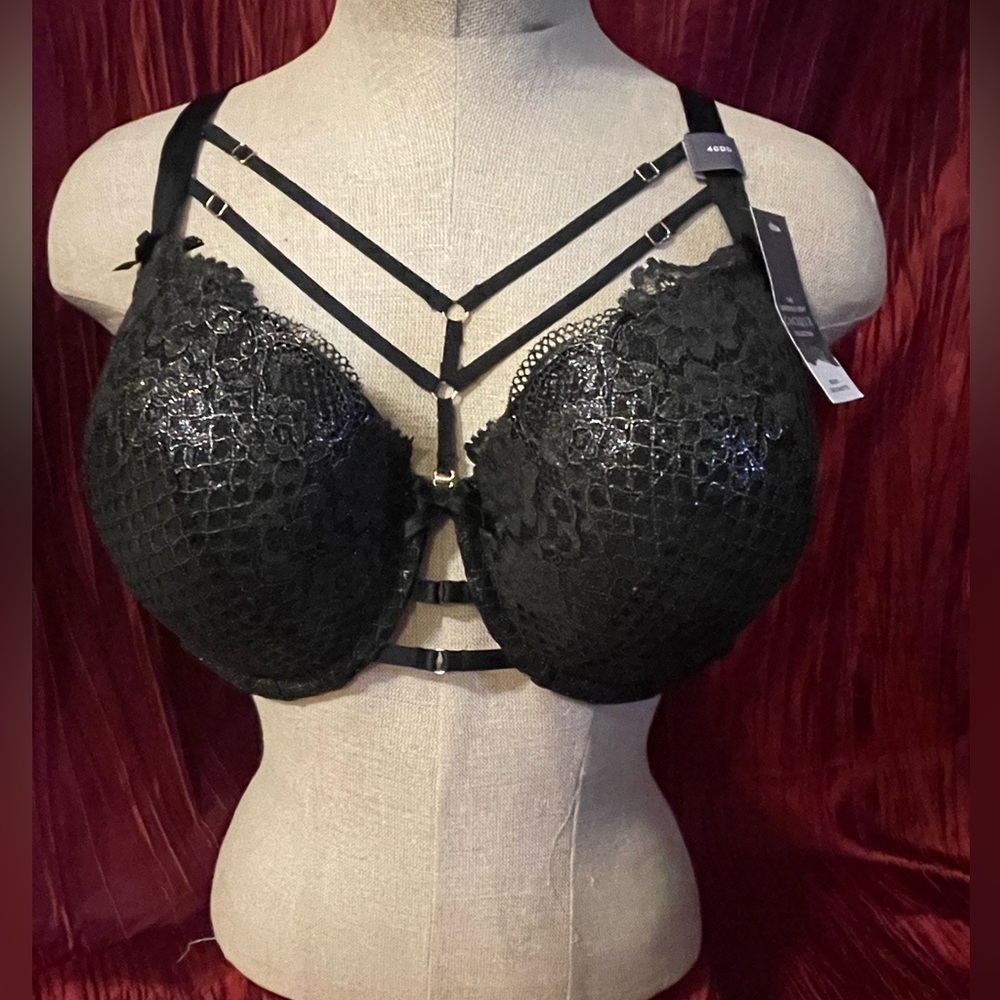 Cacique Strappy Black Bra 40DD